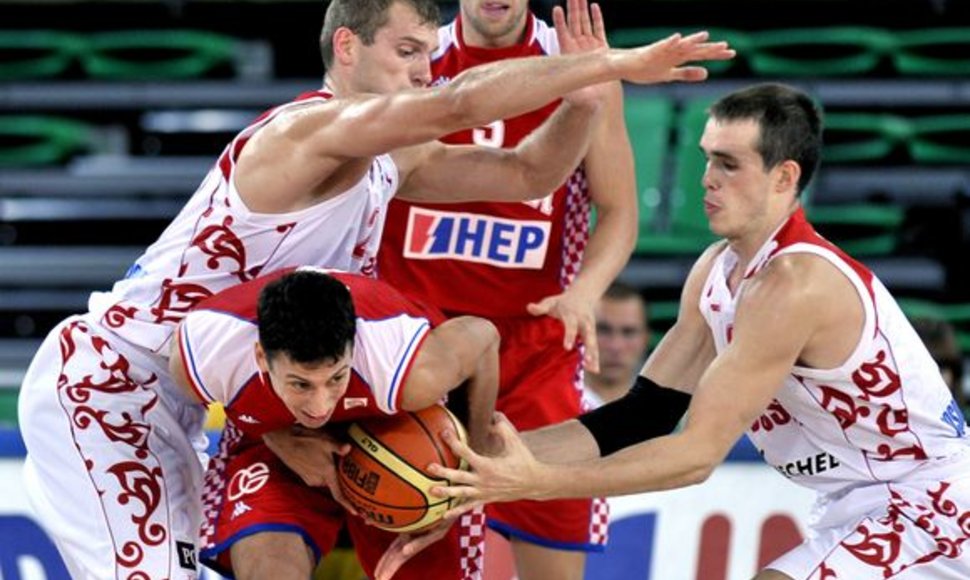 R.L.Ukičius (su kamuoliu) yra ir nacionalinės Kroatijos krepšinio rinktinės narys