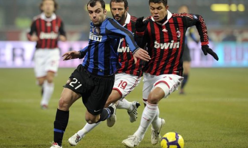 „Inter“ įrodė savo pranašumą prieš „Milan“ ir sutvirtino savo pozicijas „Serie A“ viršūnėje