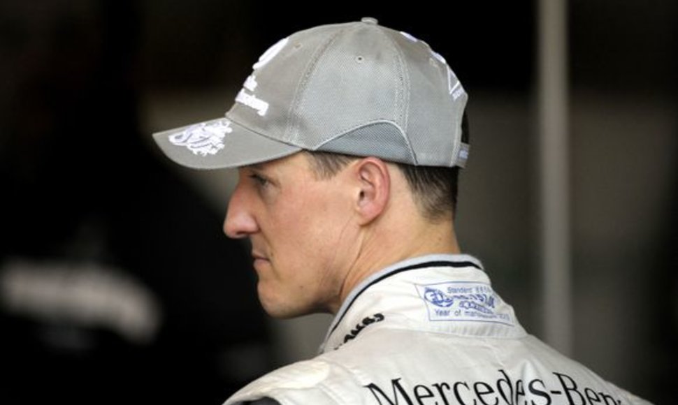 M.Schumacheris pyksta, kad „Formulėje-1“ lenkti varžovus tapo sunkiau