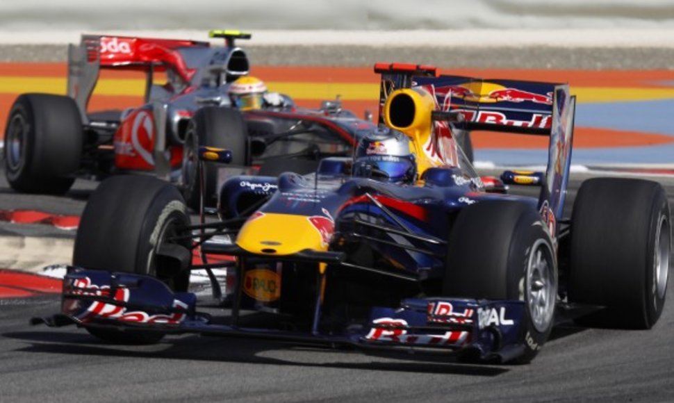 L.Hamiltoną gąsdina Red Bull bolido greitis