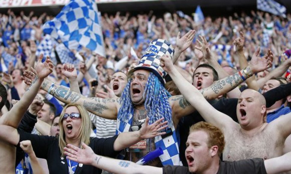 „Portsmouth“ futbolo klubo sirgaliai sprogo iš džiaugsmo