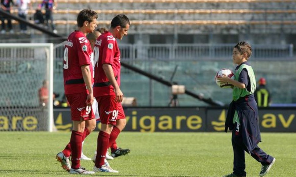 T.Danilevičius (kairėje) ir „Livorno“ kitą sezoną turės sugrįžti į antrą pagal pajėgumą Italijos čempionatą