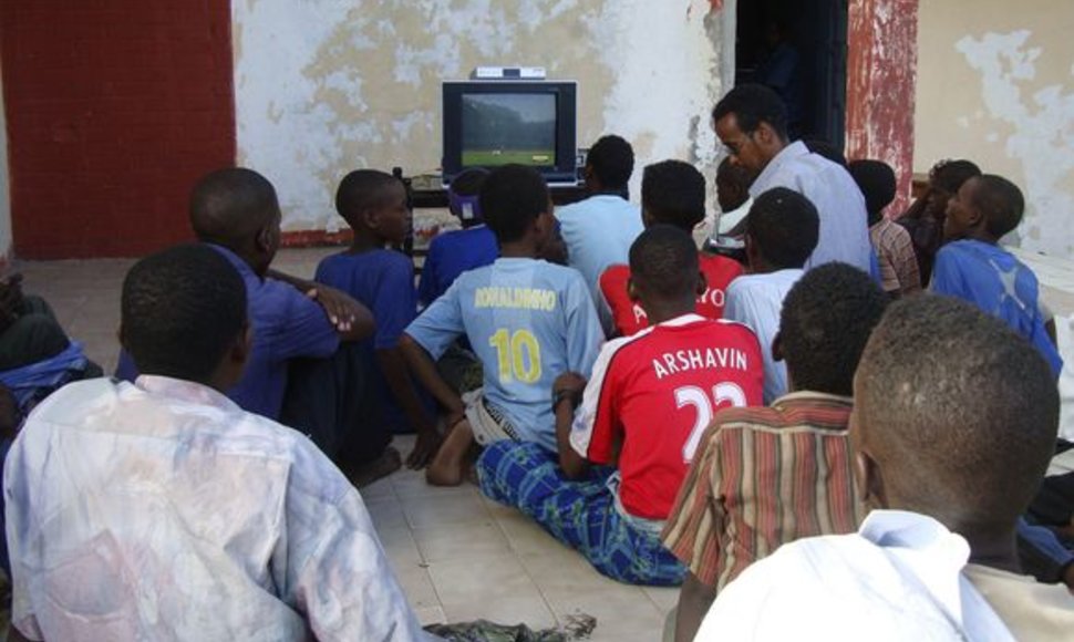 Stebėti pasaulio futbolo čempionato rungtynes nedraudžiama tik nedidelėje Somalio teritorijoje, kontroliuojamoje šalies vyriausybės