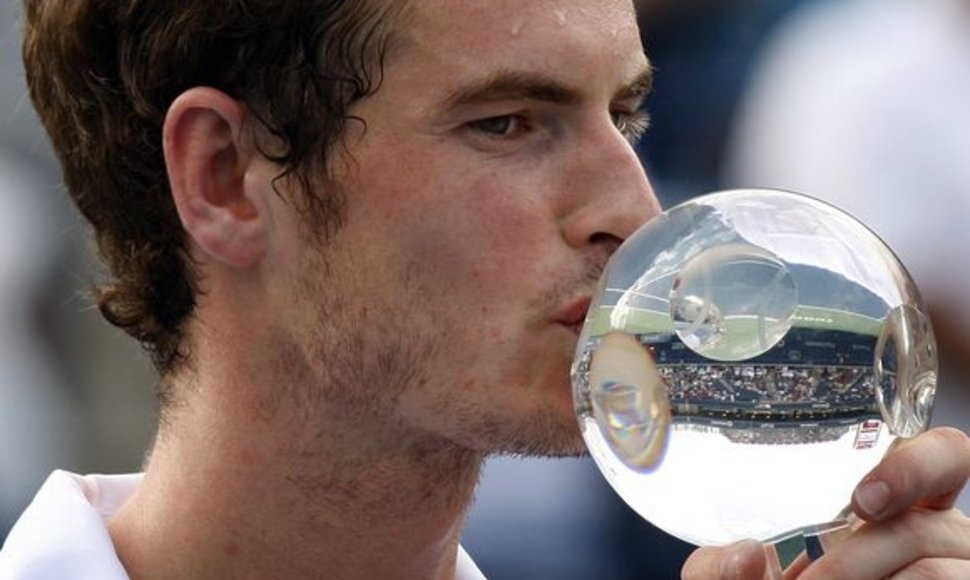„Rogers Cup“ teniso turnyrą A.Murray'us laimėjo trečius metus iš eilės