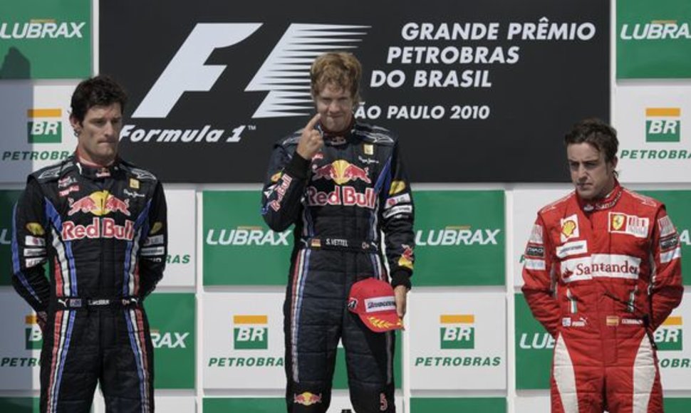 Pagrindiniai pretendentai į „Formulės-1“ čempiono titulą (iš kairės) – M.Webberis, S.Vettelis ir F.Alonso