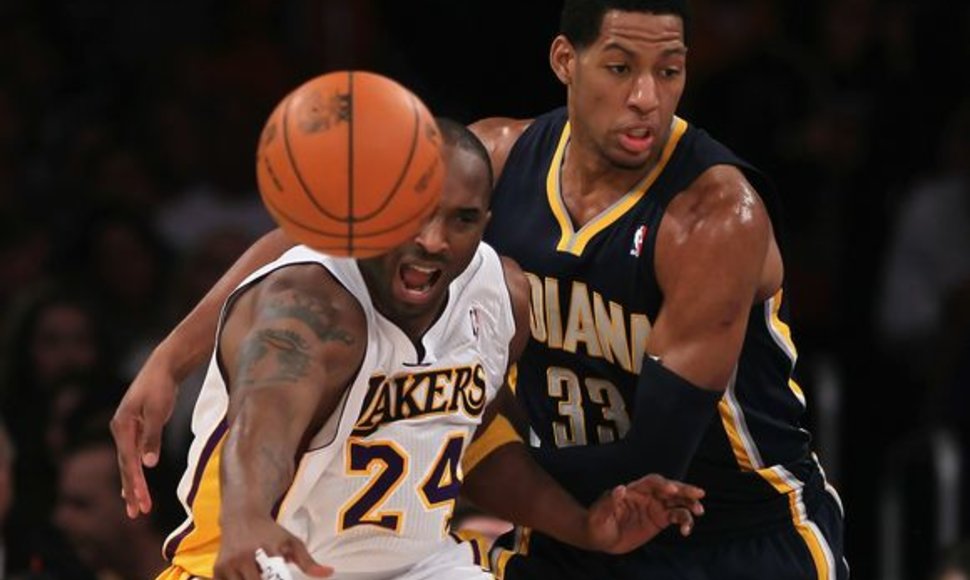 Kobe Bryantas draskė „Pacers“ gynybą, tačiau pergalės „Lakers“ tai neatnešė.