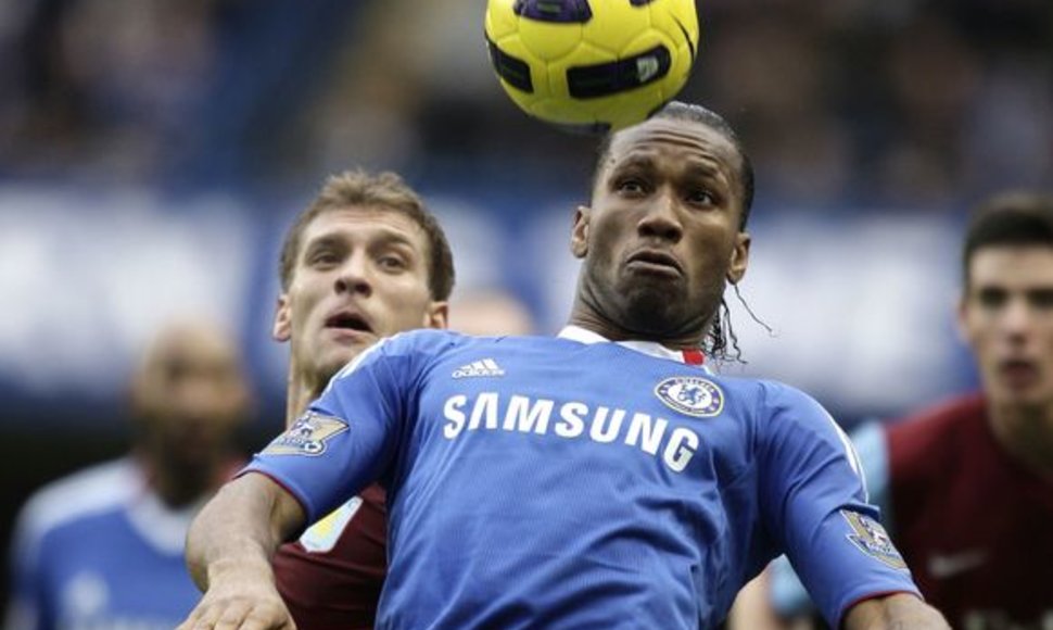 „Chelsea“ (mėlyna apranga) ir „Aston Villa“ išsiskyrė taikiai.