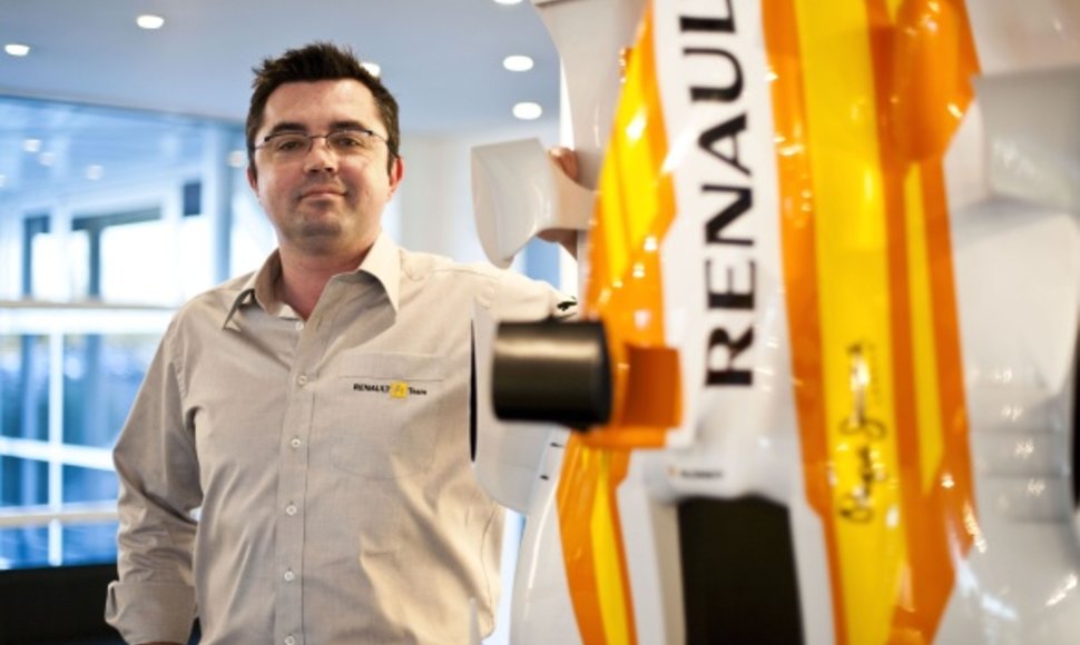 „Renault“ komandos vadovas Ericas Boullieras.