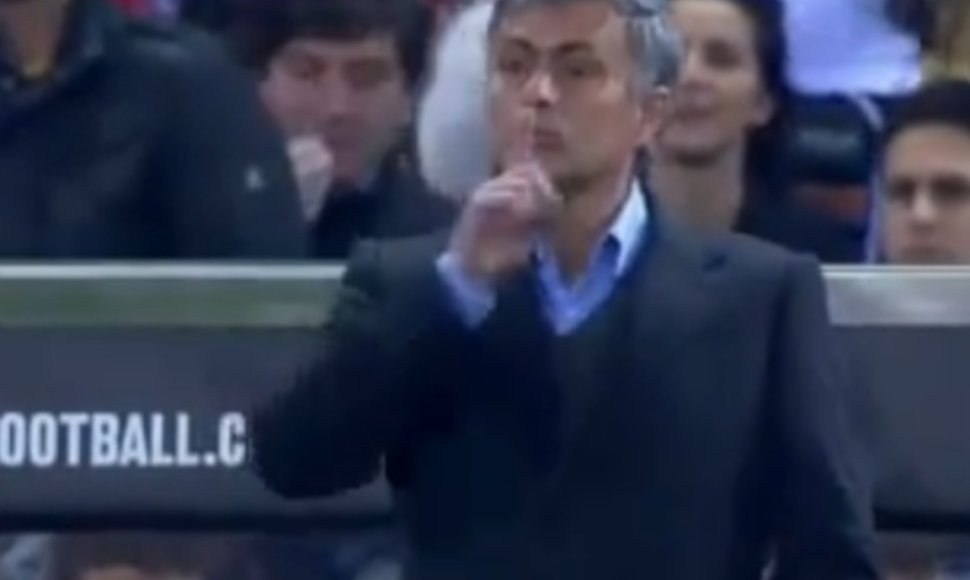 Jose Mourinho gestas C.Ronaldo.