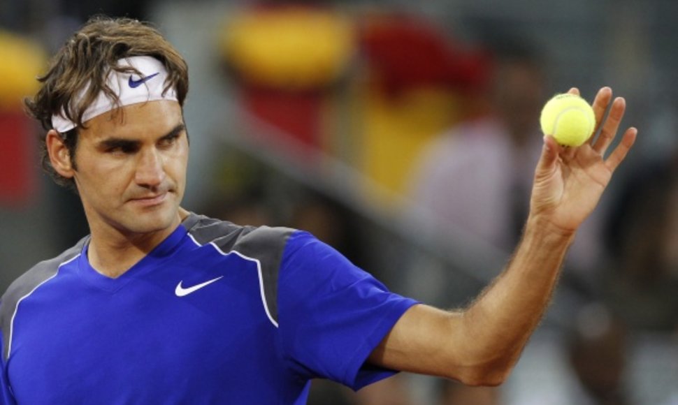 Rogeris Federeris išsigelbėjo tik po 3 valandas trukusios kovos.