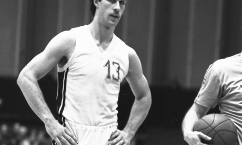 „Statybos“ komandoje praeityje žaidė daugybė garsių Lietuvos krepšininkų. Vienas tokių – Šarūnas Marčiulionis.