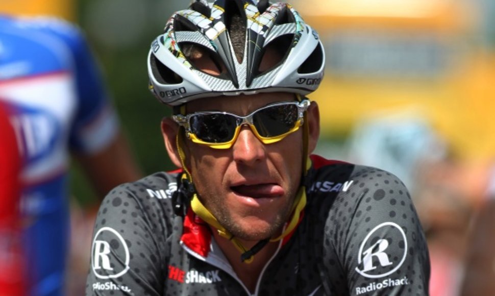 Lance'ą Armstrongą dopingu apkaltino buvęs komandos draugas.