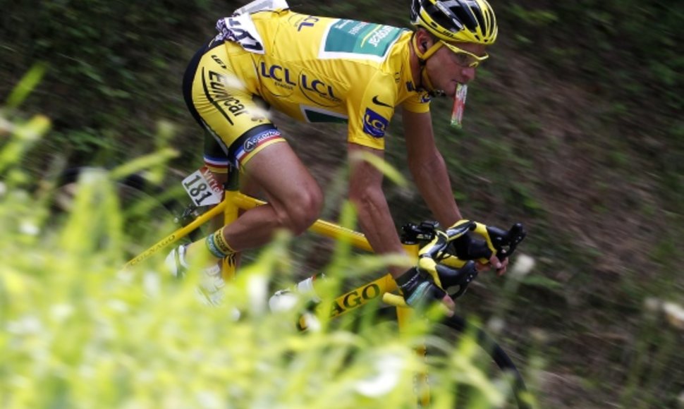 „Tour de France“ lenktynių lyderių išlieka prancūzas Thomas Voeckleris.