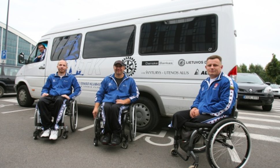 Atnaujintas reikalingas transportas neįgaliųjų teniso klubo nariams suteikė galimybę sudalyvauti reitinginiuose turnyruose.