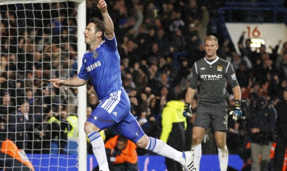 Franko Lampardo džiaugsmas po pergalingo įvarčio.