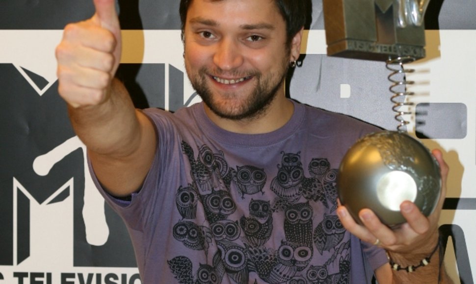 Leon Somov pirmadienį gavo MTV apdovanojimą.