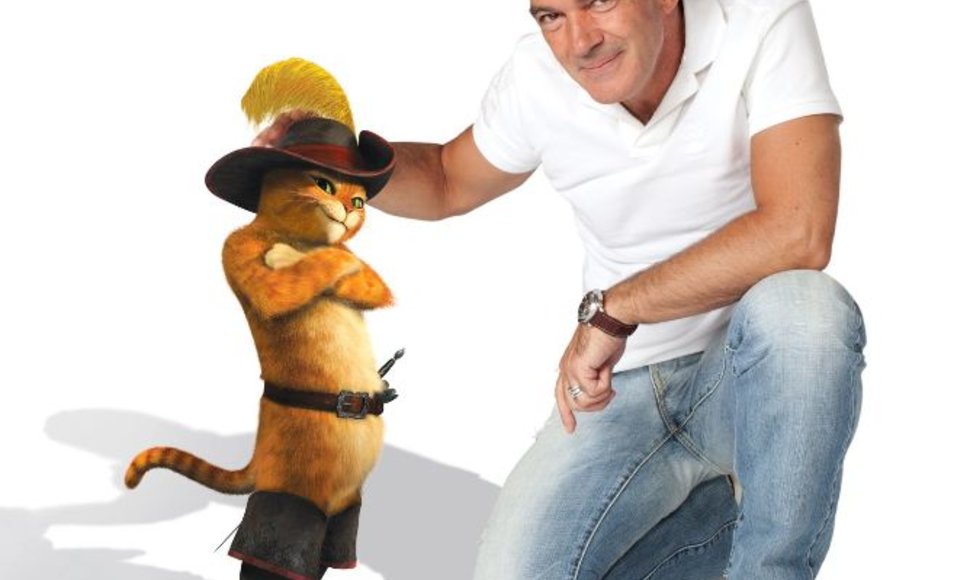Batuotas katinas Pūkis ir Antonio Banderasas