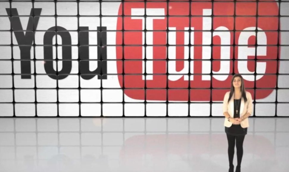 Šių metų „YouTube“ žvaigždė Rebecca Black.