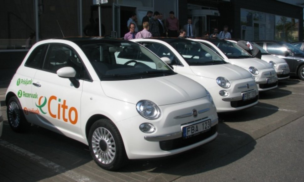 „eCito“ startuoja su 6 miestui pritaikytais, mažalitražiais automobiliais „Fiat 500“.