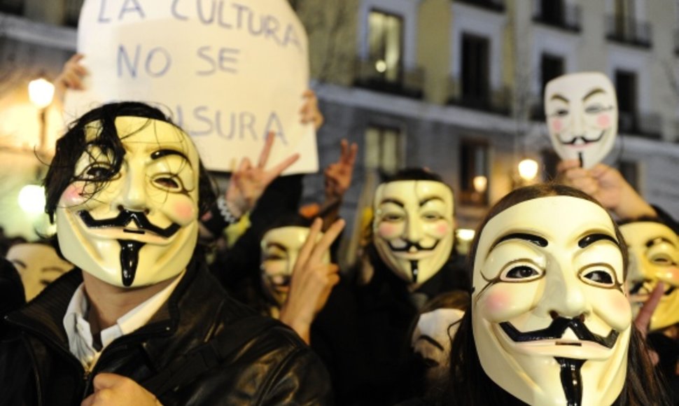 „Anonymous“ grupuotės simbolis – kaukė