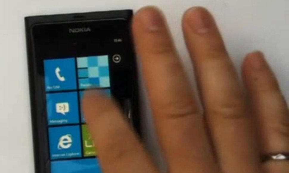 „Nokia“ išmanusis telefonas, naudojantis operacinę sistemą „Windows Phone 7“, kodiniu pavadinimu „Sea Ray“ (liet. jūrų raja).