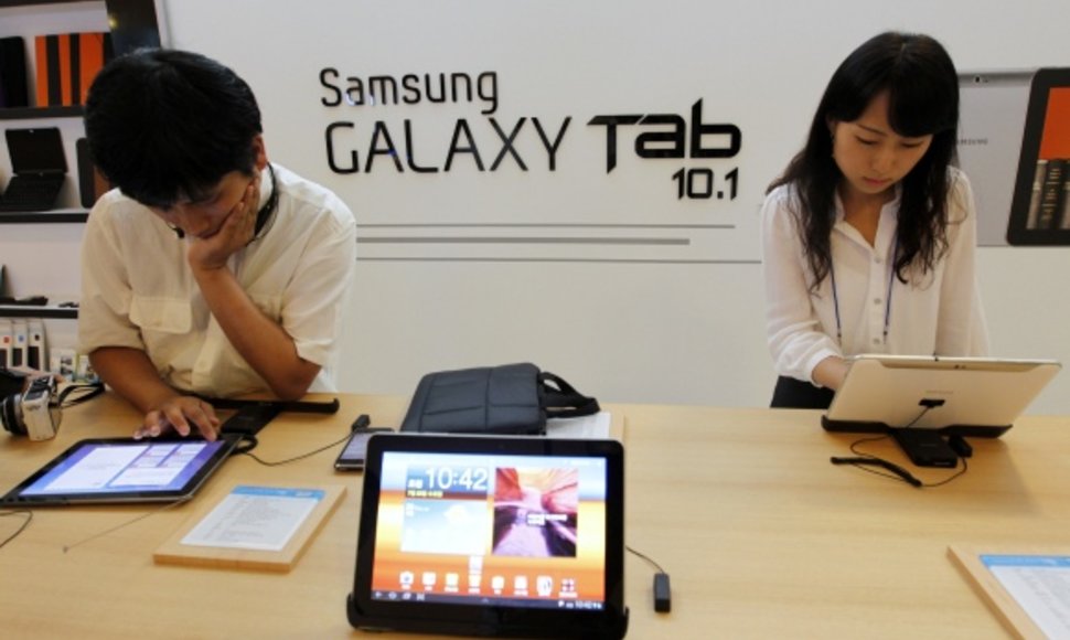 „Galaxy Tab 10.1“ pristatymo akimirka