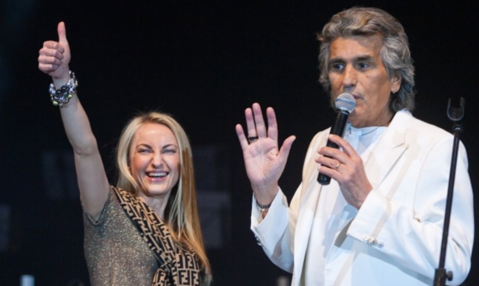 Į Toto Cutugno koncertą Vilniuje atėjusioms moterims dėmesio netrūko.