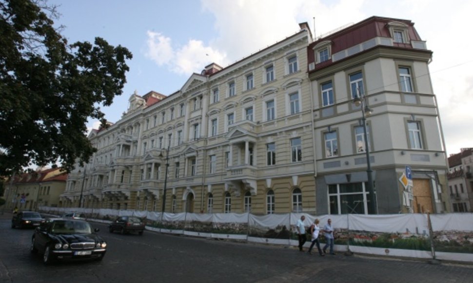 Viešbutyje „Kempinski Hotel Cathedral Square Vilnius“, anot jo atstovų, vyksta paskutiniai statybos darbai. Viešbutį planuojama atidaryti kitąmet.