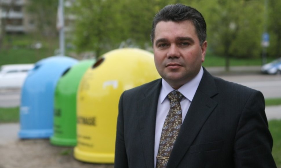 Lazdynų bendruomenės pirmininkas J.Jakavičius tvirtina, kad atliekų deginimo gamyklai Vilniuje priešinasi 18 bendruomenių, surinkta per 8 tūkst. parašų.