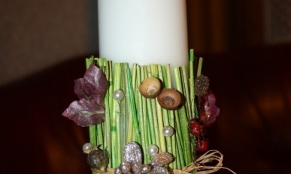 Vilijos dekoruota žvakė 