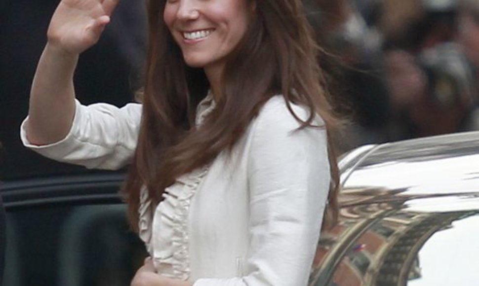 Kate Middleton svoris prieš karališkąsias vestuves buvo viešai aptarinėjamas ir spaudoje, ir televizijos laidose.