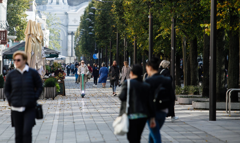 Paspirtukai Kauno Laisvės alėjoje