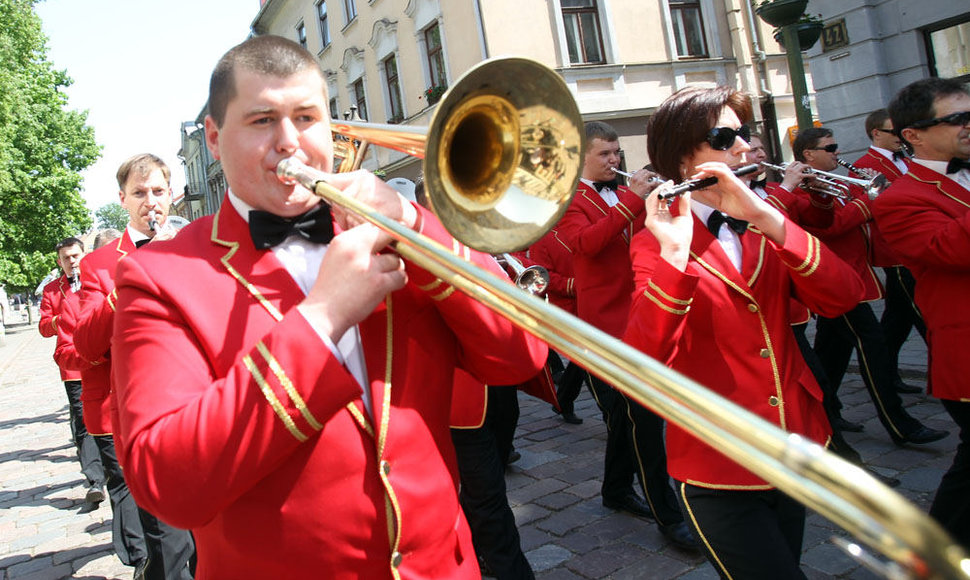 Orkestrų paradas Kauno senamiestyje