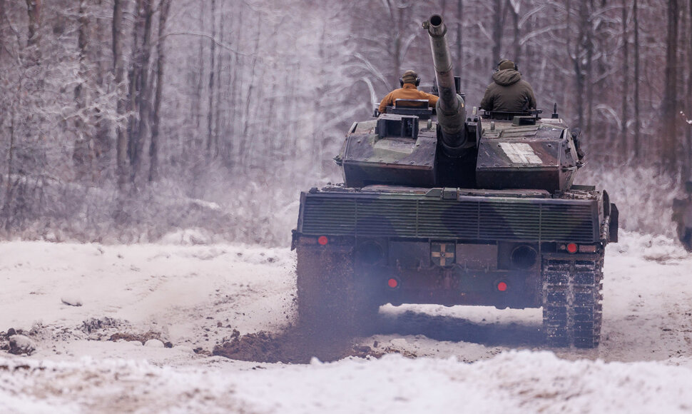 Tankų Leopard testavimas Gaižiūnų poligone