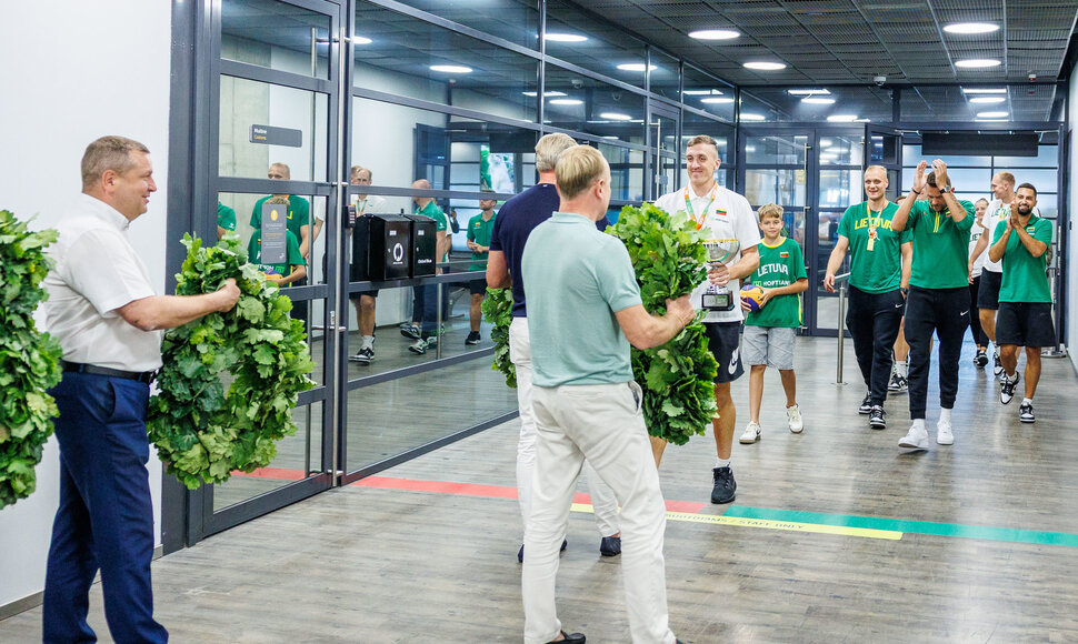 Krep&scaron;ininkų sutiktuvės oro uoste