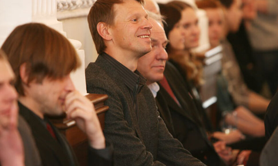 Kauno dramos teatre premjerą pristatyęs aktorius ir režisierius Rolandas Kazlas