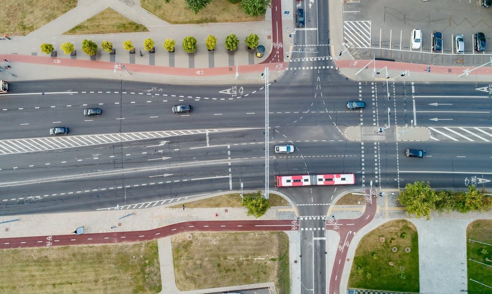 Vis daugiau vilniečių po miestą juda derindami skirtingas judumo priemones