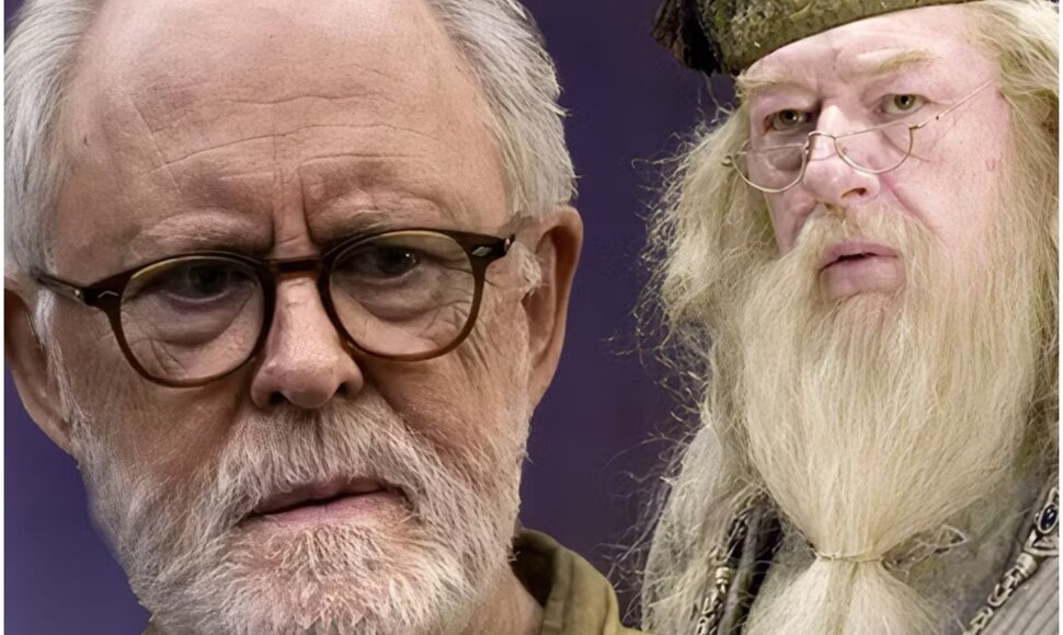 John Lithgow (kairėje) ir 2021 m. filme Dumbldorą įkūnijęs a.a. Richardas Harrisas