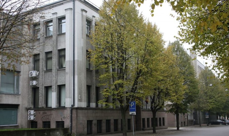 Kauno apskrities viršininko administracijai priklausančias patalpas siūloma perleisti Kauno miesto ir rajono savivaldybėms bei ugniagesiams.