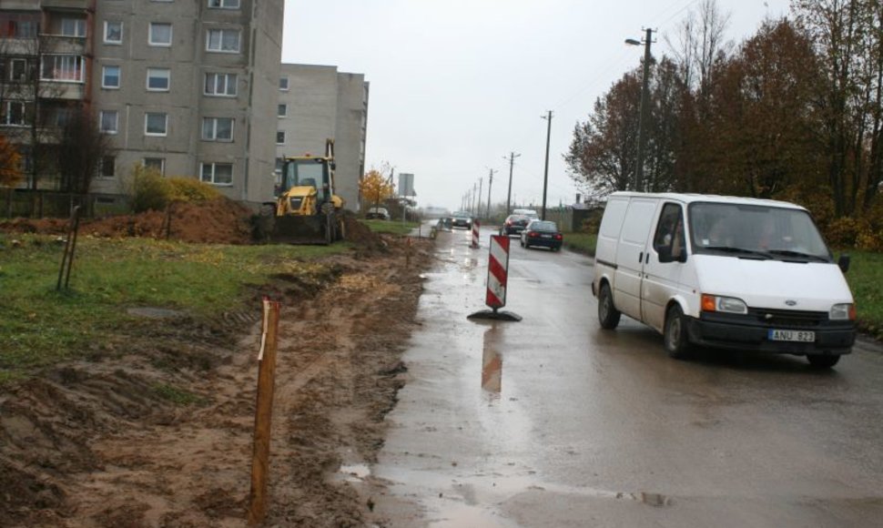 Vasario 16-osios gatvės remontas užtruks daugiau nei metus