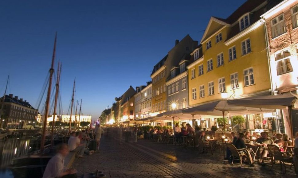 Nyhavn uostas naktį