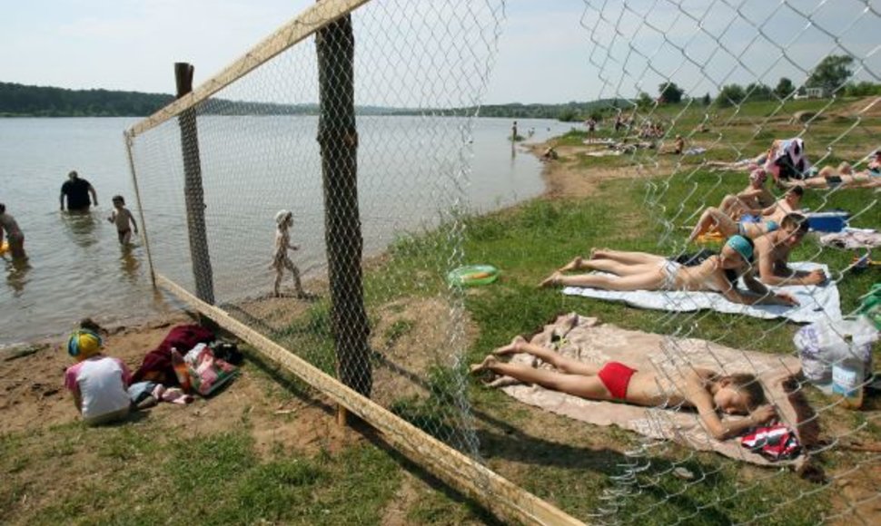 Planuojama, kad kitą vasarą prie Lampėdžių karjero atvykę poilsiautojai jau galės vasaroti naujajame paplūdimyje.