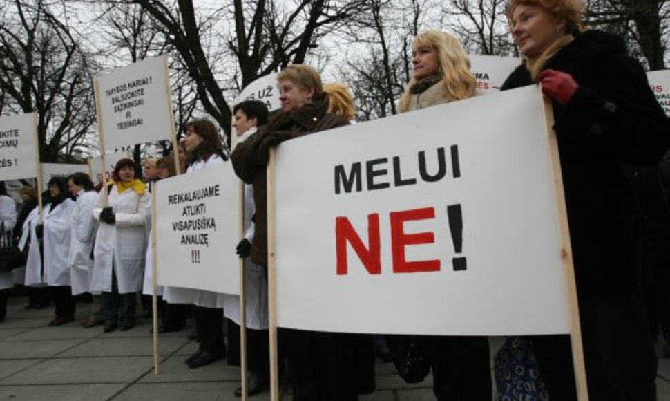 Kauno 2-osios klinikinės ligoninės darbuotojai vėl rengiasi protesto akcijai.