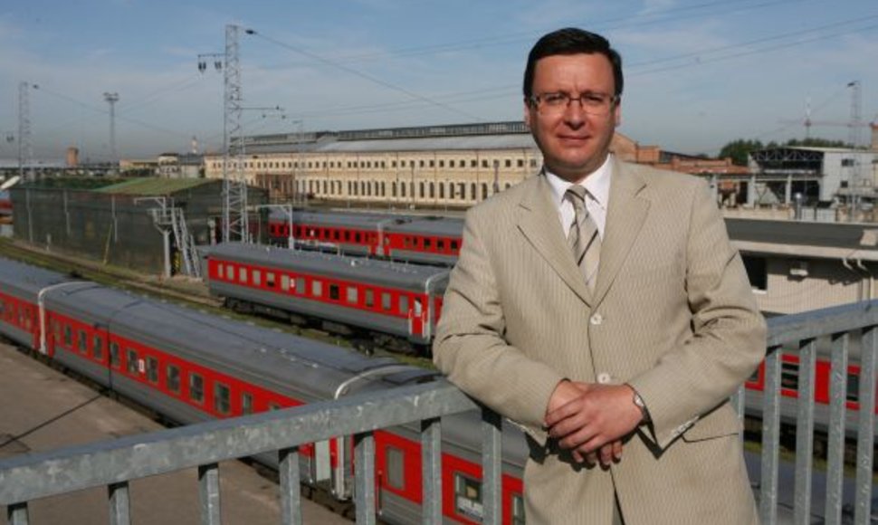 „Lietuvos geležinkelių“ atstovo D.Žebrausko teigimu, keleivių gretas retina ir didėjantis nedarbas.