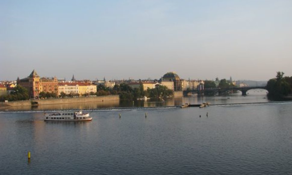 Vaizdas į Prahą nuo Karlo tilto
