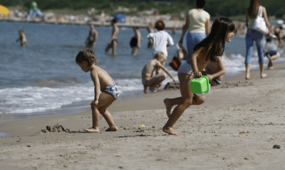 Todėl Klaipėdos miesto visuomenės sveikatos biuro specialistai liepos 8 – rugpjūčio 13 dienomis paplūdimiuose mokys poilsiautojus.