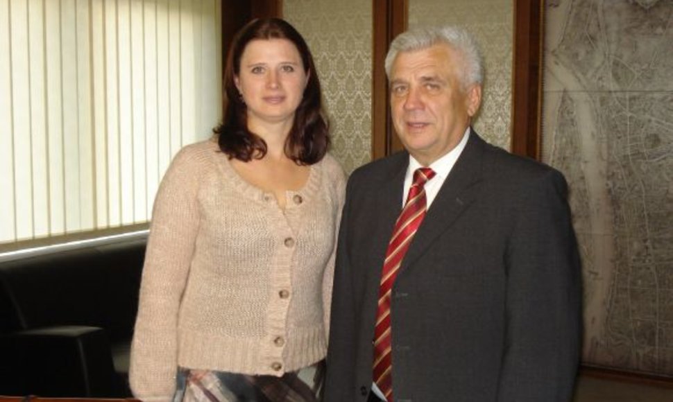 Su Klaipėdos meru R.Taraškevičiumi susitiko Lietuvos garbės konsulė Nyderlanduose Lina van Kesteren-Sotničenkaitė.