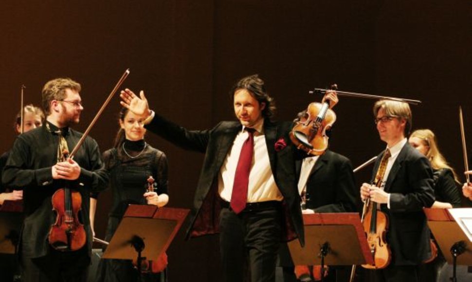 Vilhelmas Čepinskis ir jo vadovaujama „Camerata Klaipėda“ paskutinėmis metų dienomis gros Klaipėdos koncertų salėje. 