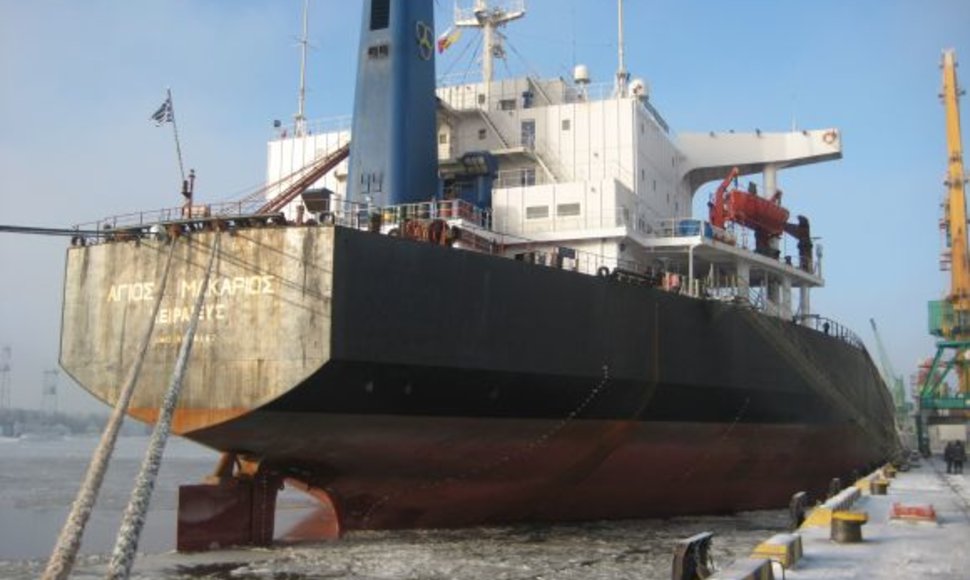 Penktadienį uoste švartavosi didžiausiasa trąšovežis, išgabensiantis apie 80 tūkst. tonų kalio trašų. 