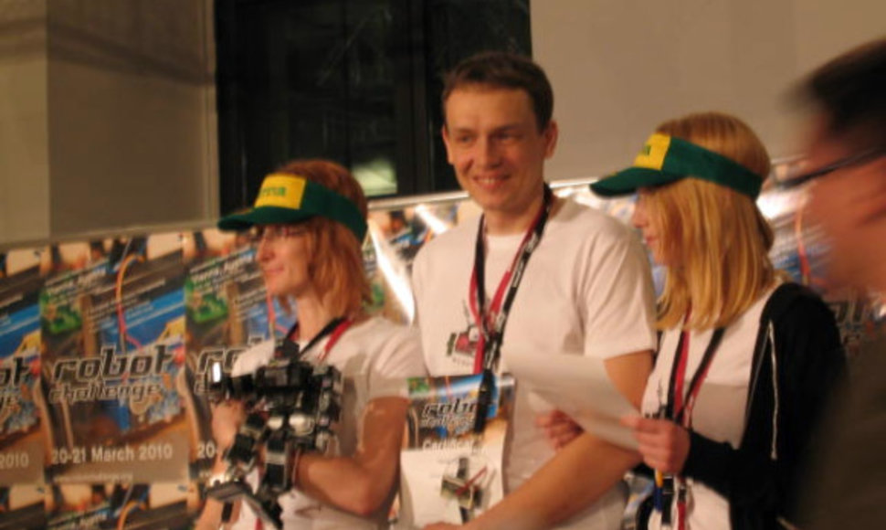 Klaipėdiečiai robotų konstruktoriai iš čempionato grįžo su medaliais.